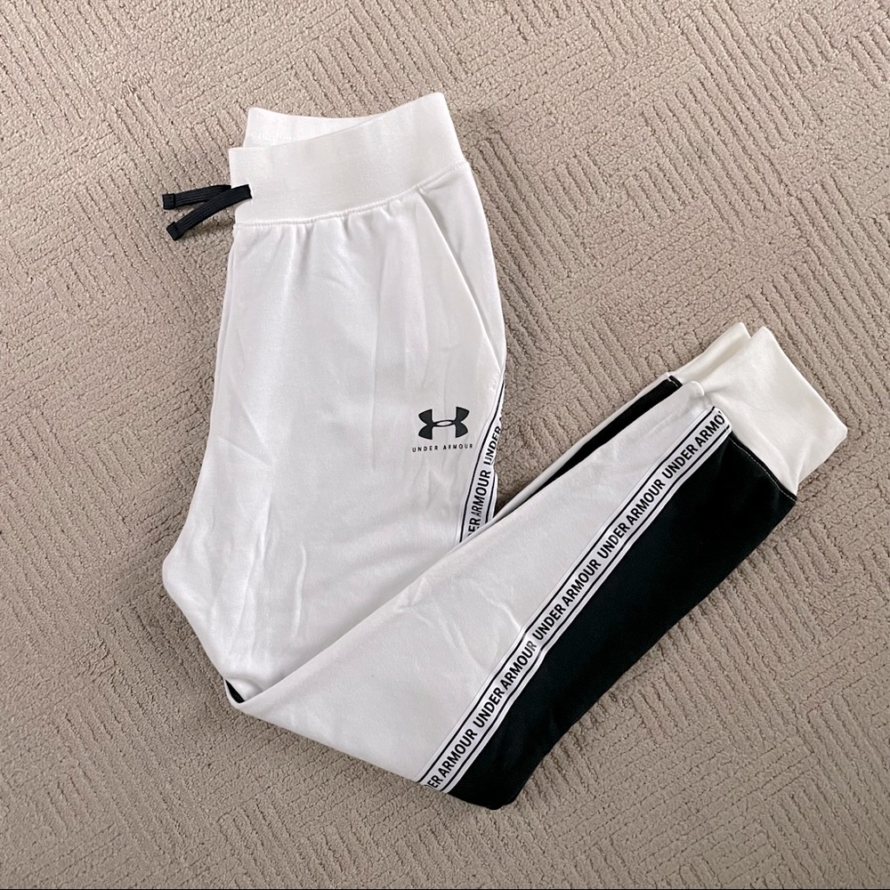 Under Armour Girls Rival Terry Jogging Pants | Loose | Size YLG